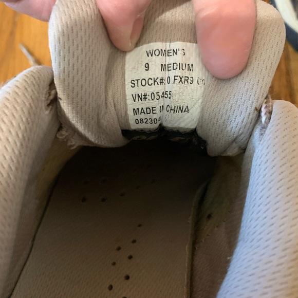 LL Bean Hiking Trails Camping Shoes Low cut Lace up Boots Shoes L.L.Bean W SZ 9 - Picture 10 of 13